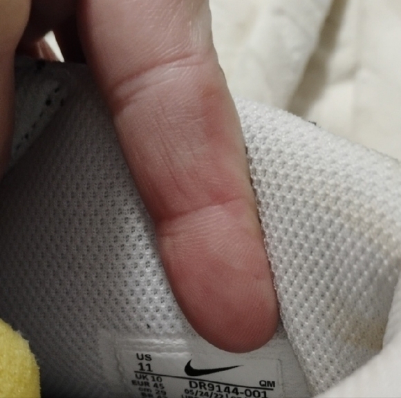 Nike SB Blazer Mid Black and White Sneakers - Picture 4 of 4